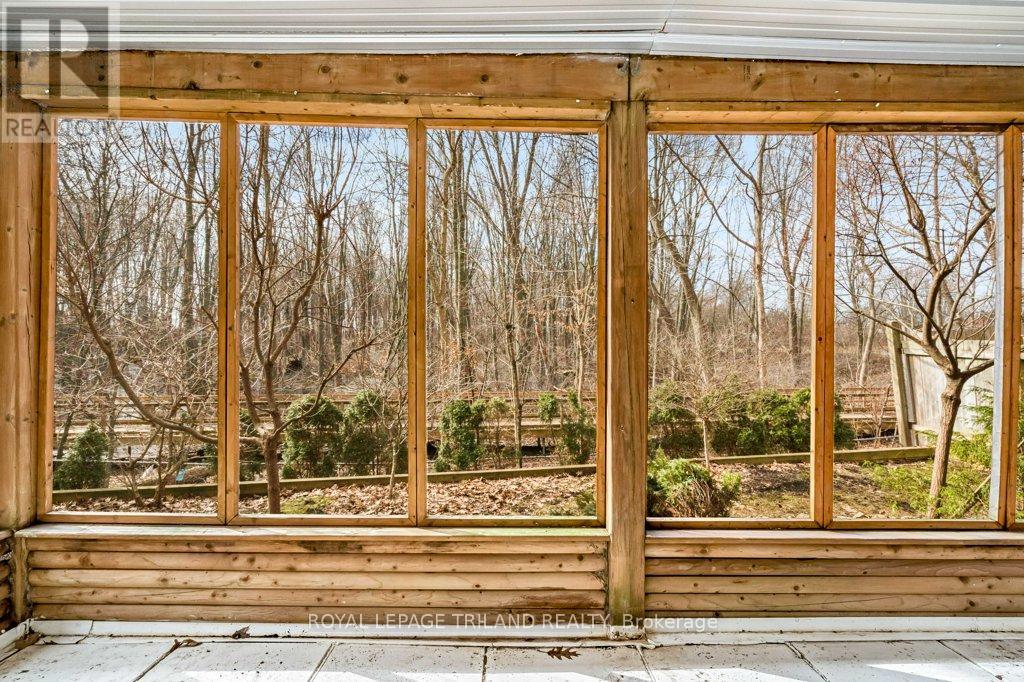 215 Rossmore Court, London South, Ontario  N6C 6B7 - Photo 39 - X12925356