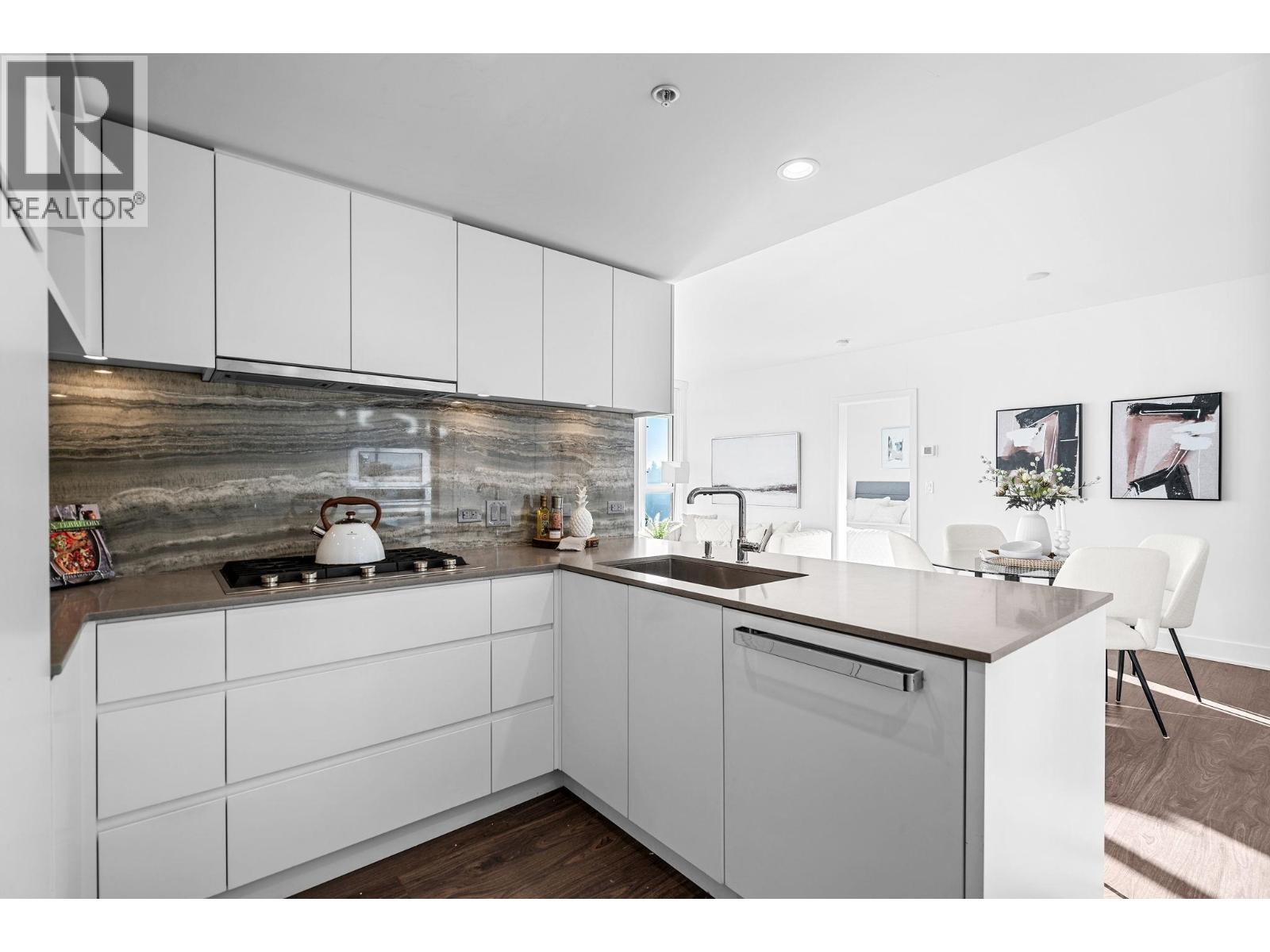 1207 450 Westview Street, Coquitlam, British Columbia  V3K 6C3 - Photo 7 - R3103949