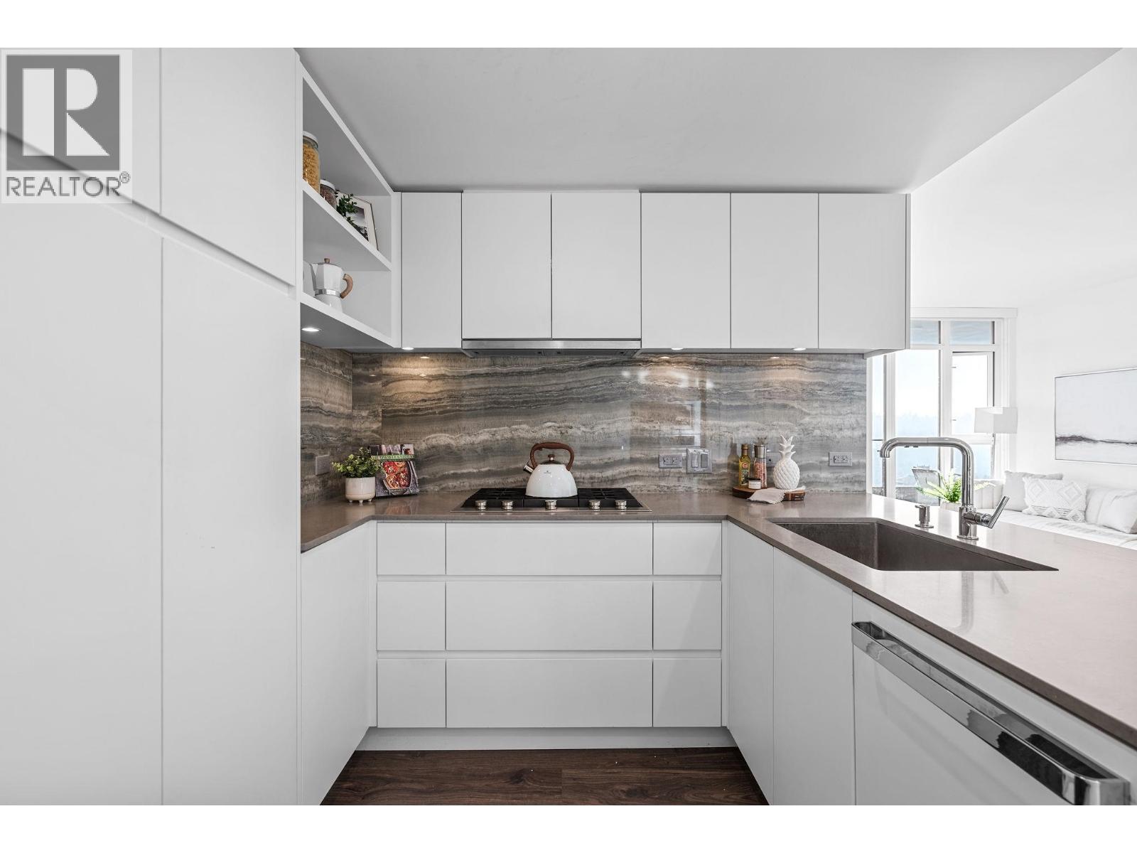 1207 450 Westview Street, Coquitlam, British Columbia  V3K 6C3 - Photo 8 - R3103949