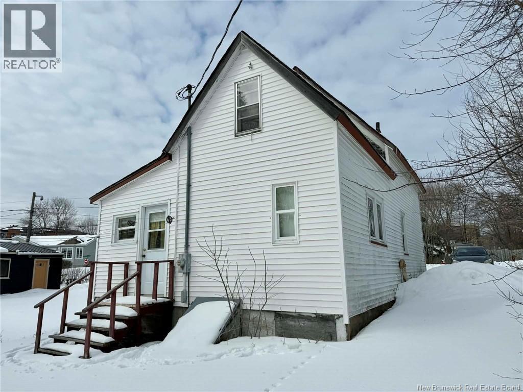 408 Green Street, Miramichi, New Brunswick E1V 1T4 - Photo 4 - NB133301