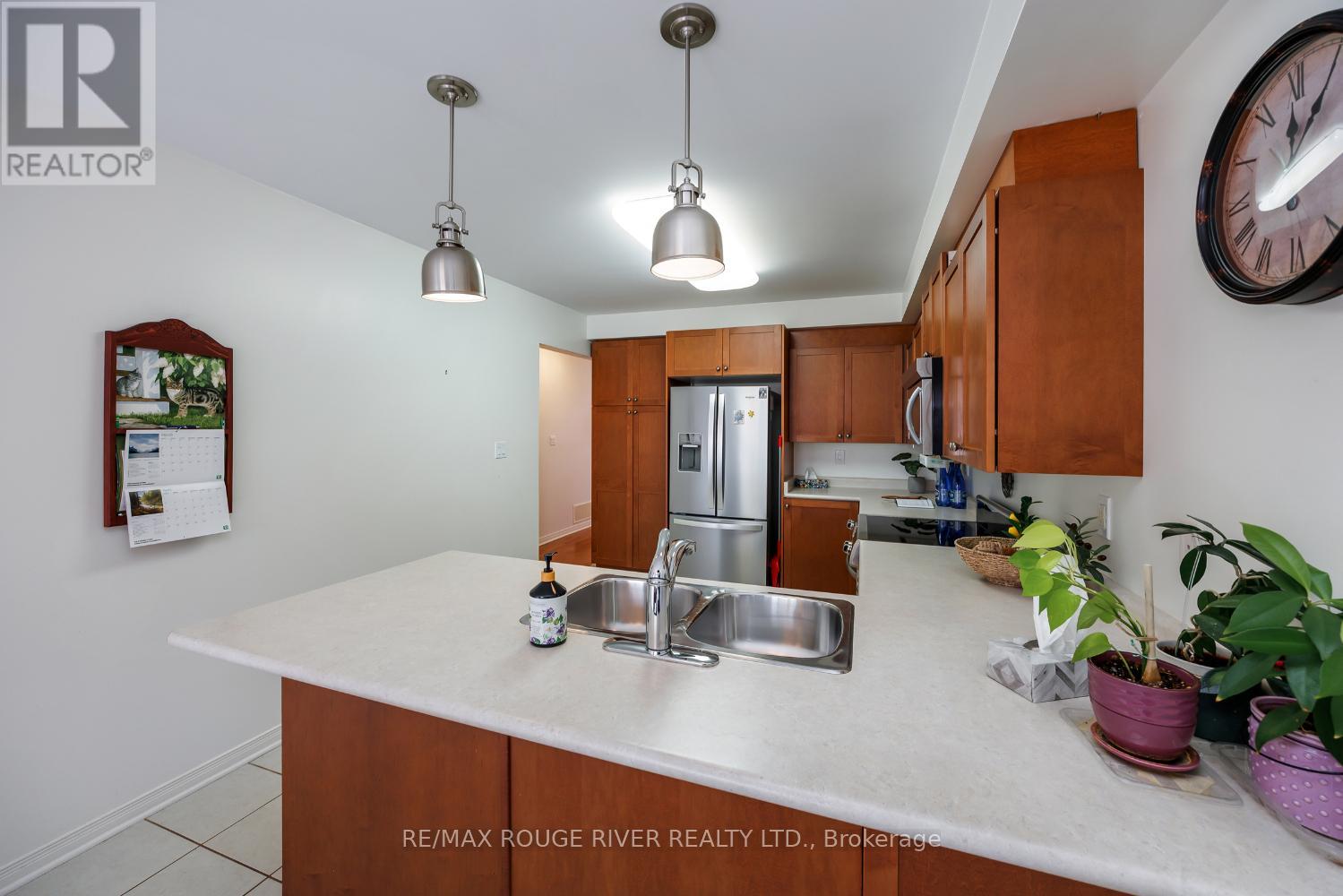 1196 Stire Street, Oshawa, Ontario  L1K 0G5 - Photo 11 - E12925398