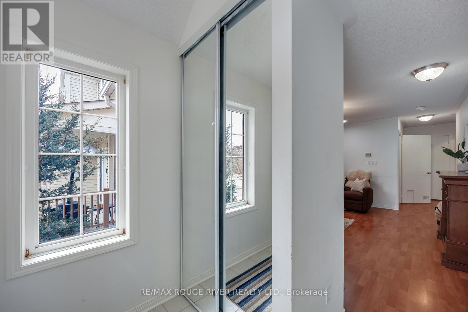 1196 Stire Street, Oshawa, Ontario  L1K 0G5 - Photo 5 - E12925398