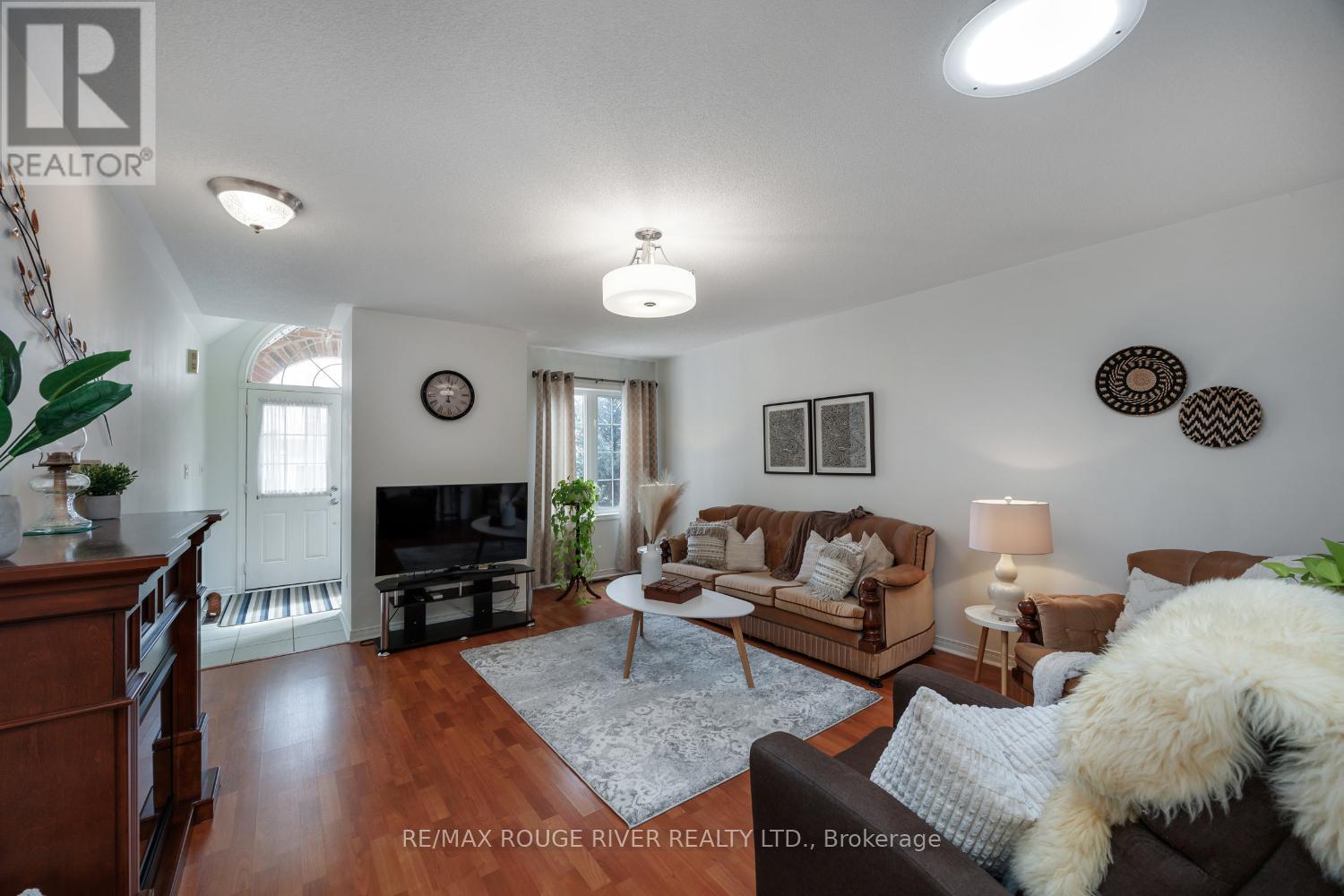 1196 Stire Street, Oshawa, Ontario  L1K 0G5 - Photo 7 - E12925398