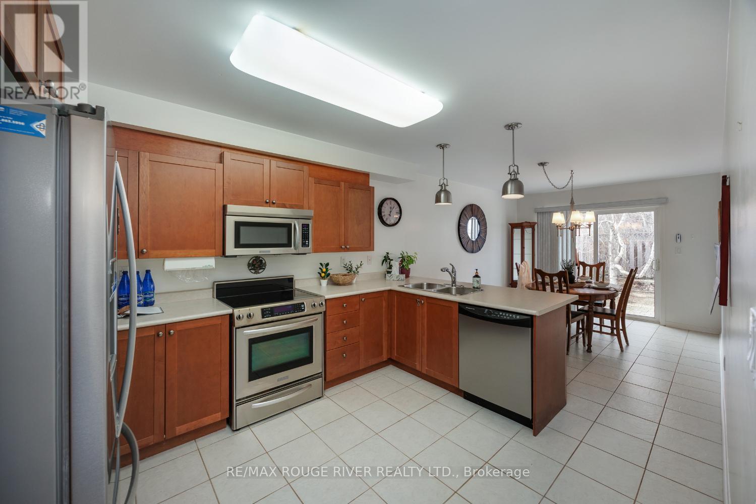 1196 Stire Street, Oshawa, Ontario  L1K 0G5 - Photo 9 - E12925398