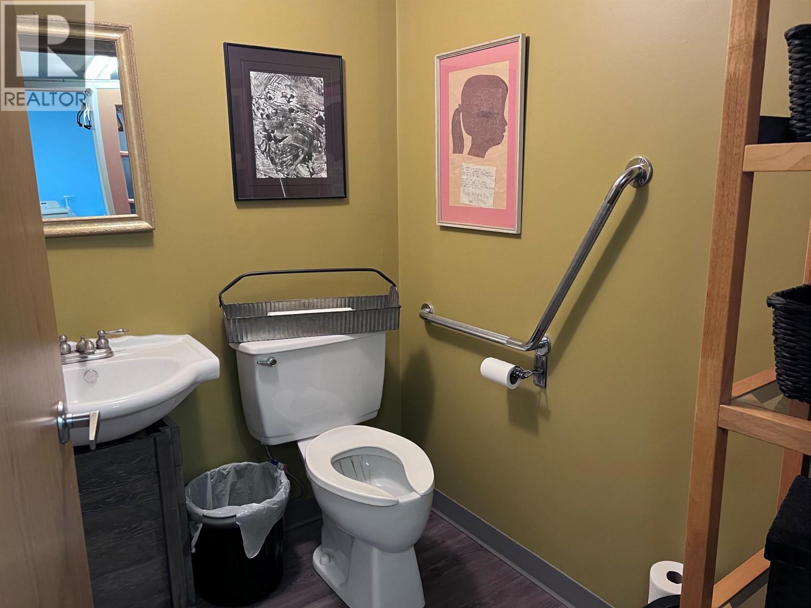 3862 Broadway Avenue, Smithers, British Columbia  V0J 2N2 - Photo 16 - C8077315