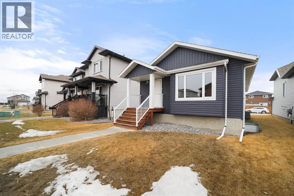 7006 49a Avenue, Camrose, Alberta  T4V 5C6 - Photo 1 - A2295403