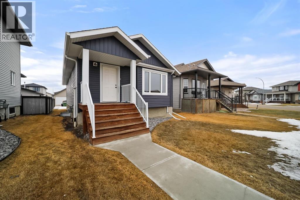 7006 49a Avenue, Camrose, Alberta  T4V 5C6 - Photo 2 - A2295403