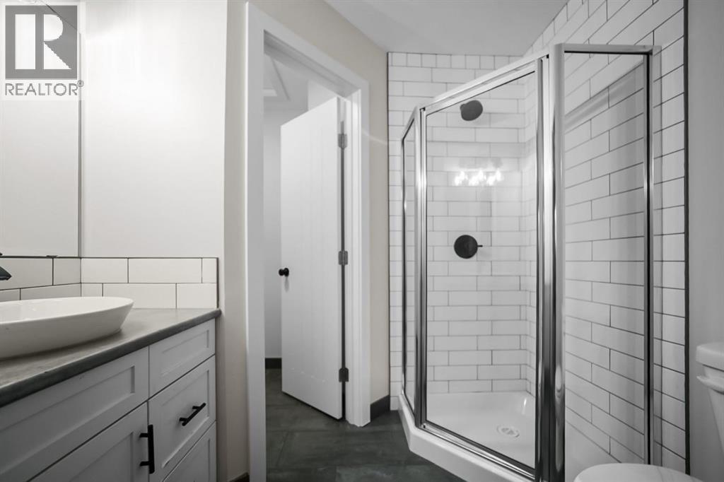 7006 49a Avenue, Camrose, Alberta  T4V 5C6 - Photo 11 - A2295403