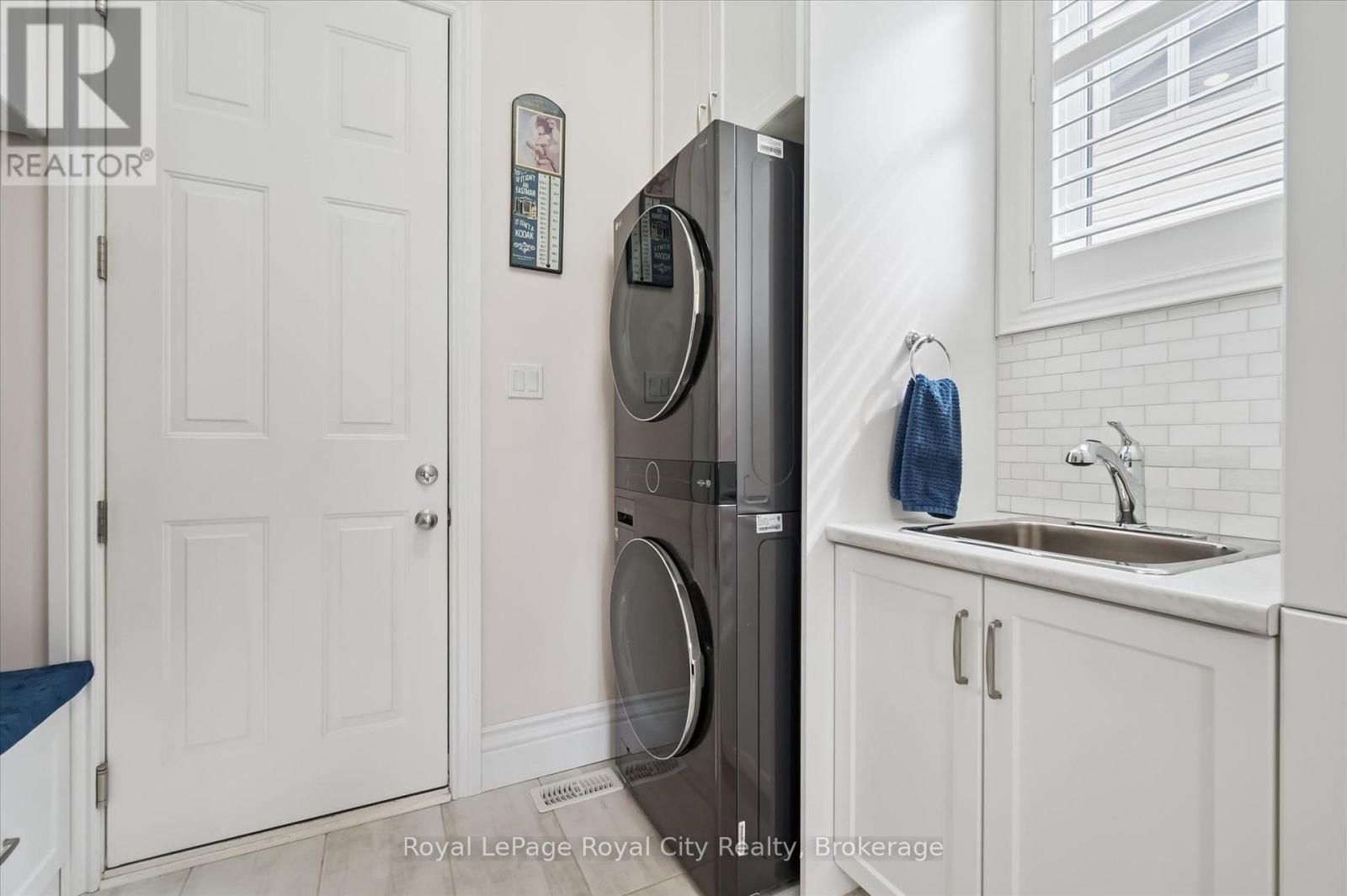 31 Conlin Court, Centre Wellington (Fergus), Ontario  N1M 0H2 - Photo 16 - X12925376