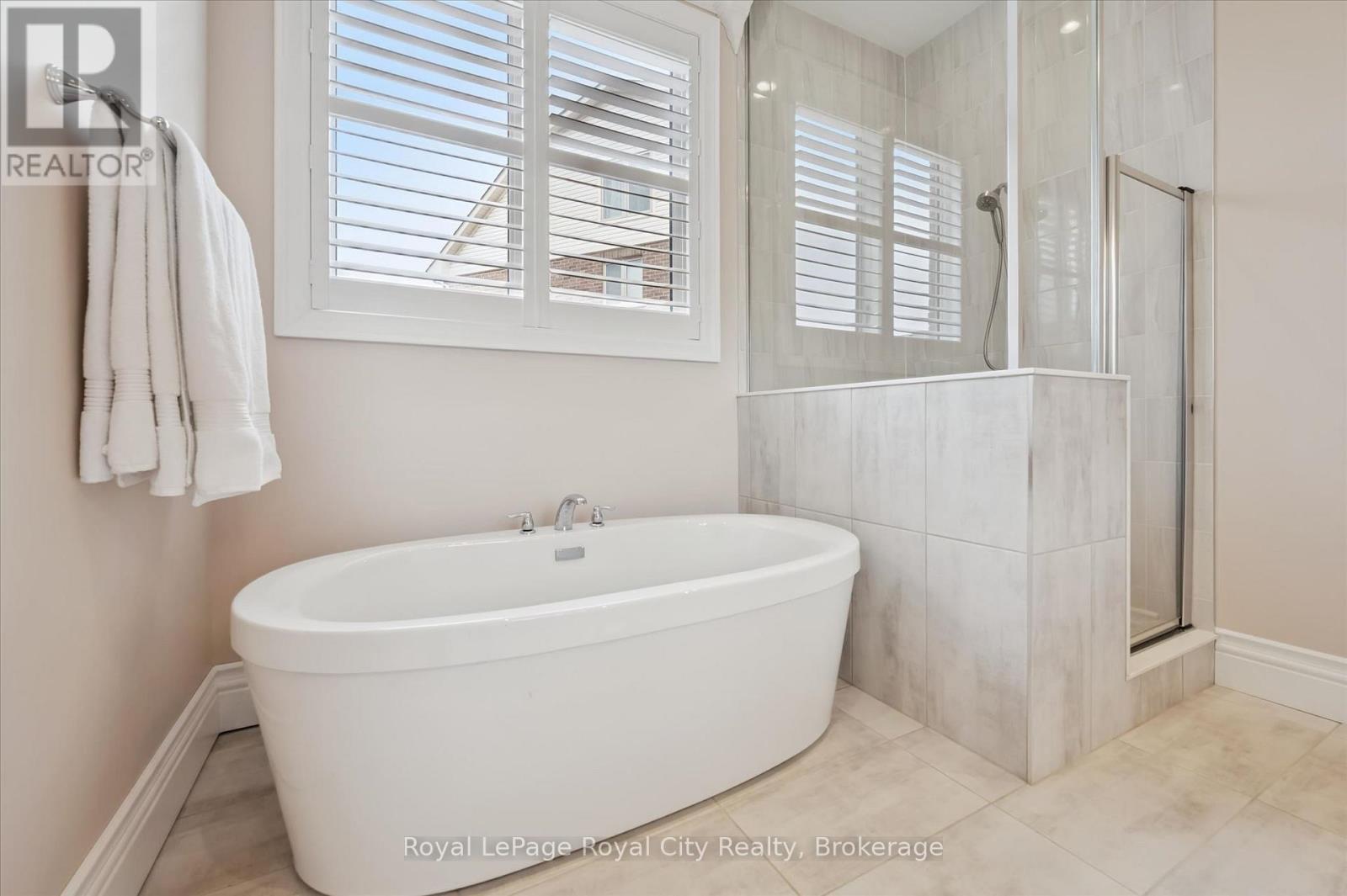 31 Conlin Court, Centre Wellington (Fergus), Ontario  N1M 0H2 - Photo 21 - X12925376