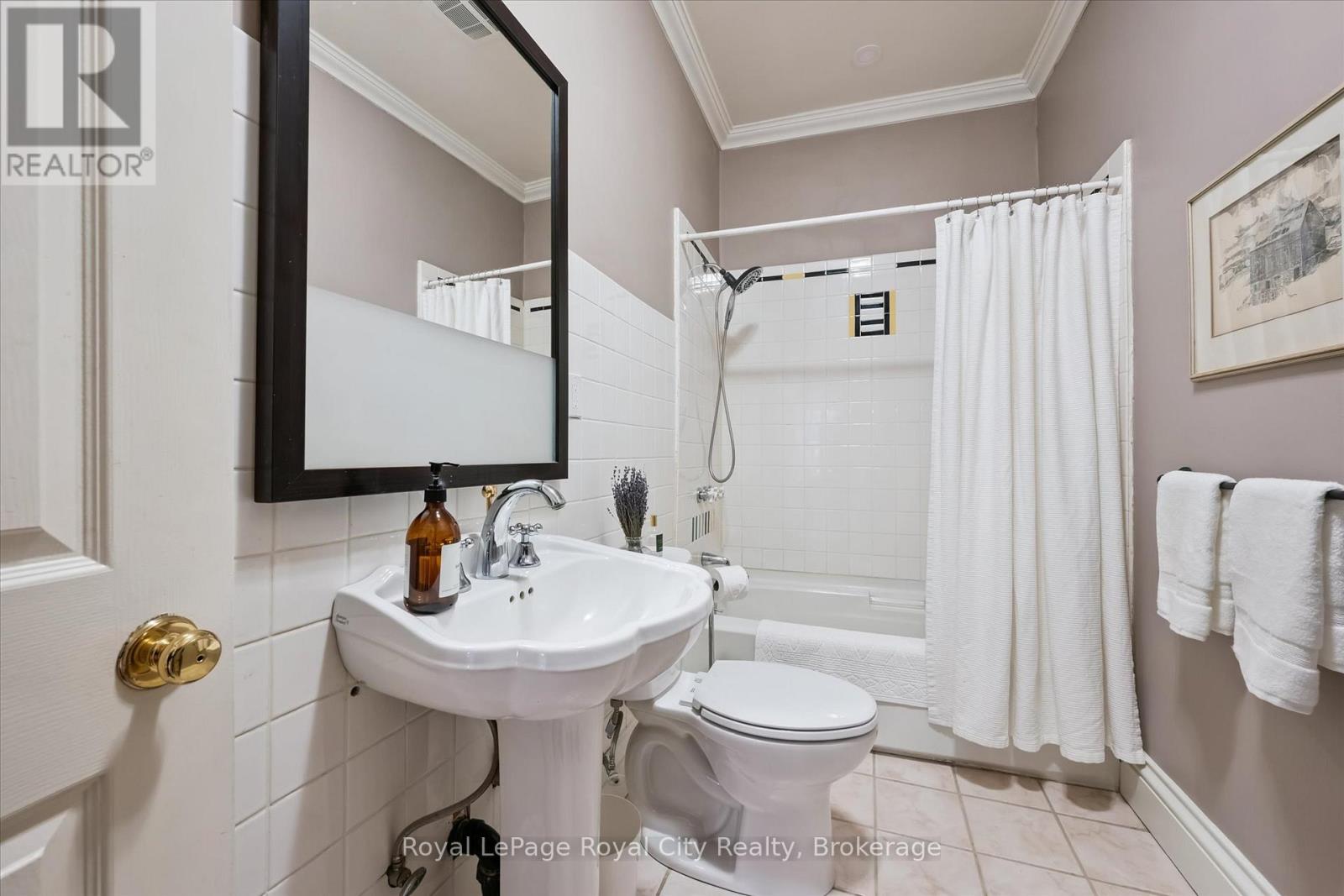 16 Oxford Street, Guelph (Downtown), Ontario  N1H 2M3 - Photo 25 - X12925392