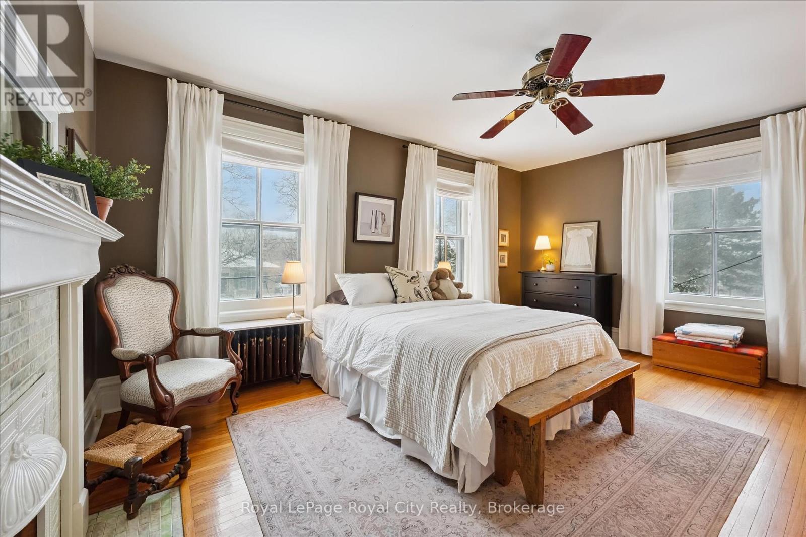 16 Oxford Street, Guelph (Downtown), Ontario  N1H 2M3 - Photo 28 - X12925392