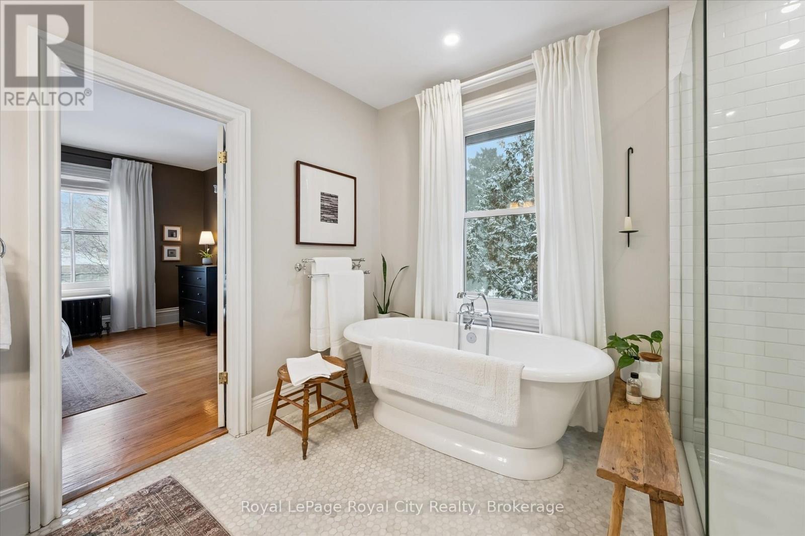 16 Oxford Street, Guelph (Downtown), Ontario  N1H 2M3 - Photo 33 - X12925392