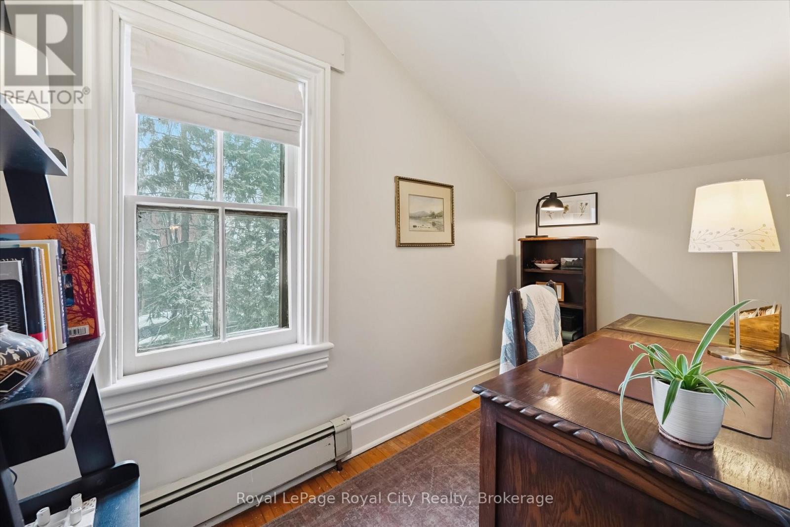 16 Oxford Street, Guelph (Downtown), Ontario  N1H 2M3 - Photo 36 - X12925392