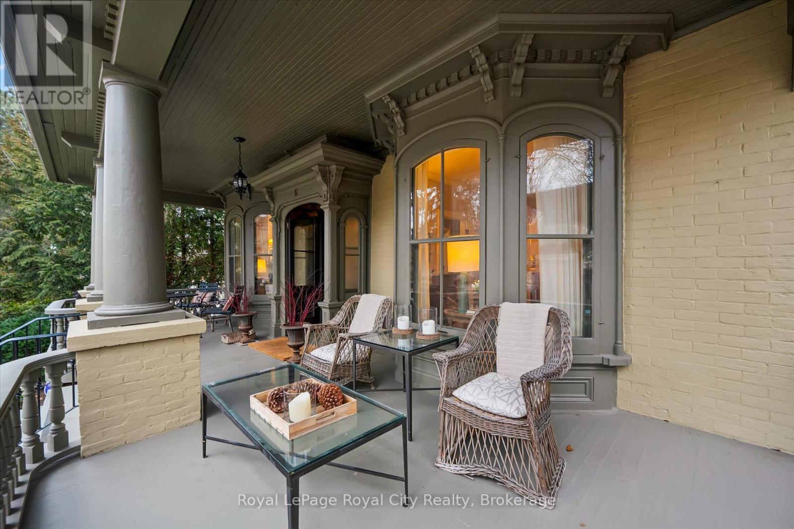 16 Oxford Street, Guelph (Downtown), Ontario  N1H 2M3 - Photo 4 - X12925392