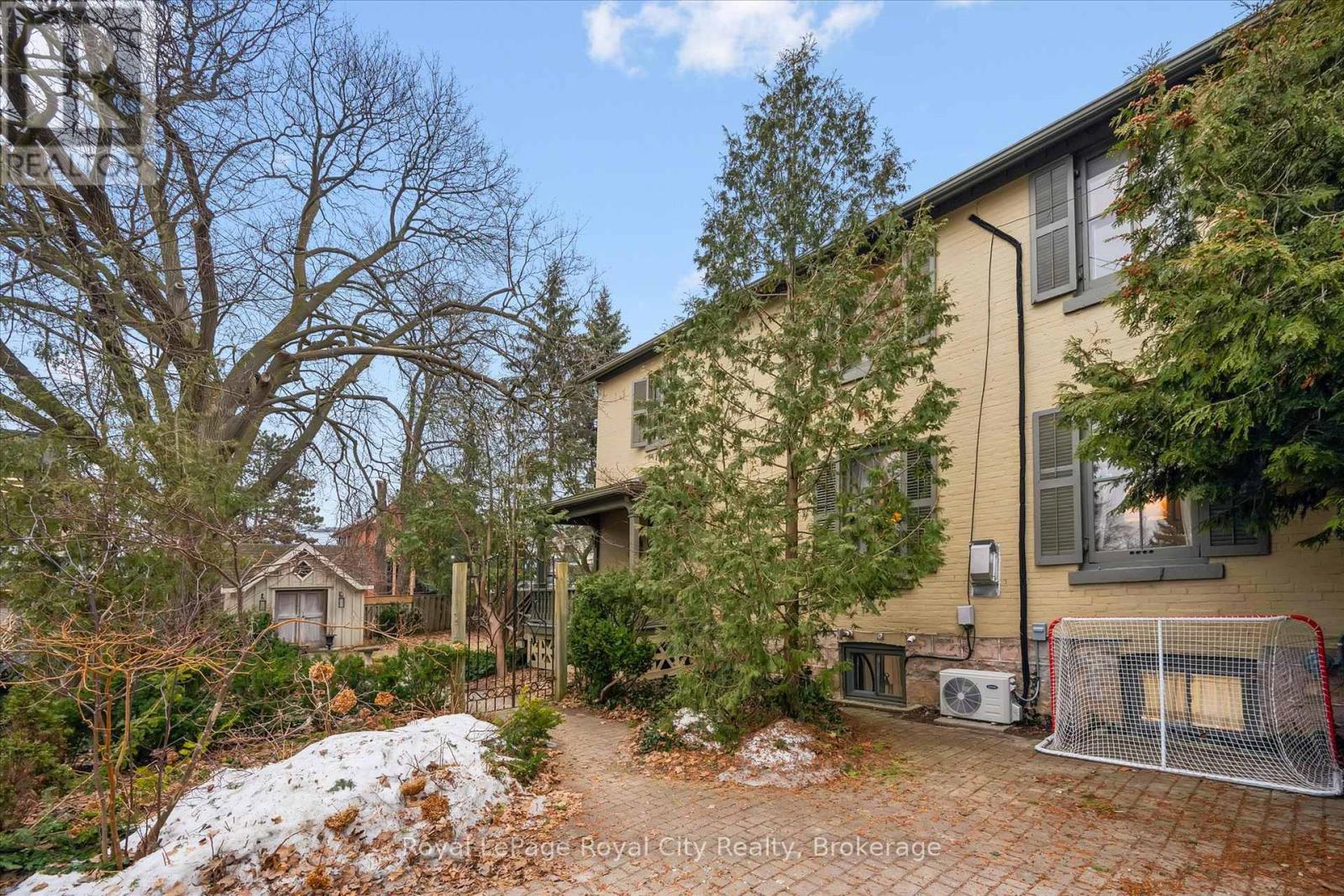 16 Oxford Street, Guelph (Downtown), Ontario  N1H 2M3 - Photo 42 - X12925392