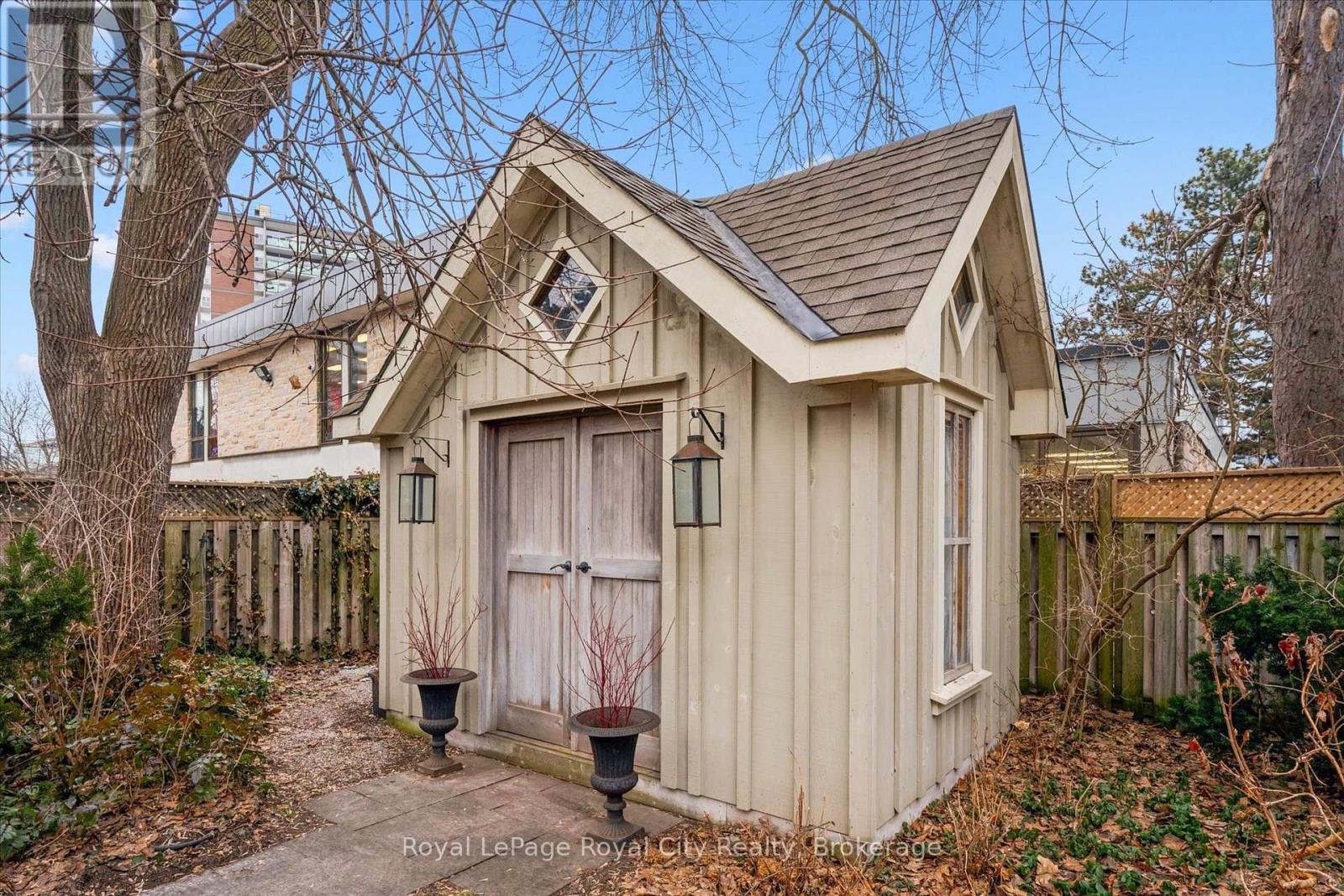 16 Oxford Street, Guelph (Downtown), Ontario  N1H 2M3 - Photo 50 - X12925392