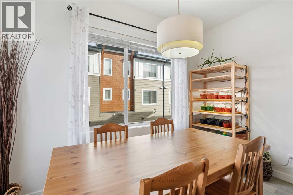 70, 111 Rainbow Falls Gate, Chestermere, Alberta  T1X 0Z4 - Photo 16 - A2282334