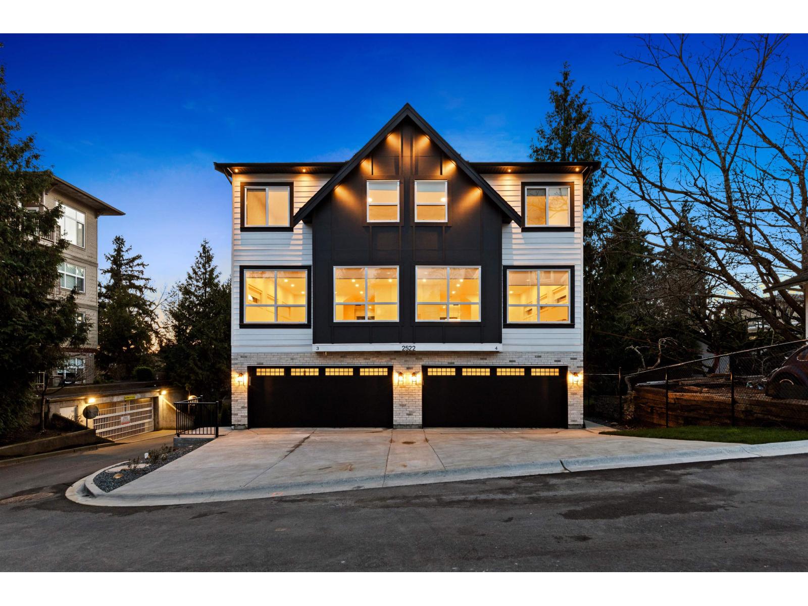 3 2522 Campbell Avenue, Abbotsford, British Columbia  V2S 4A5 - Photo 1 - R3103447