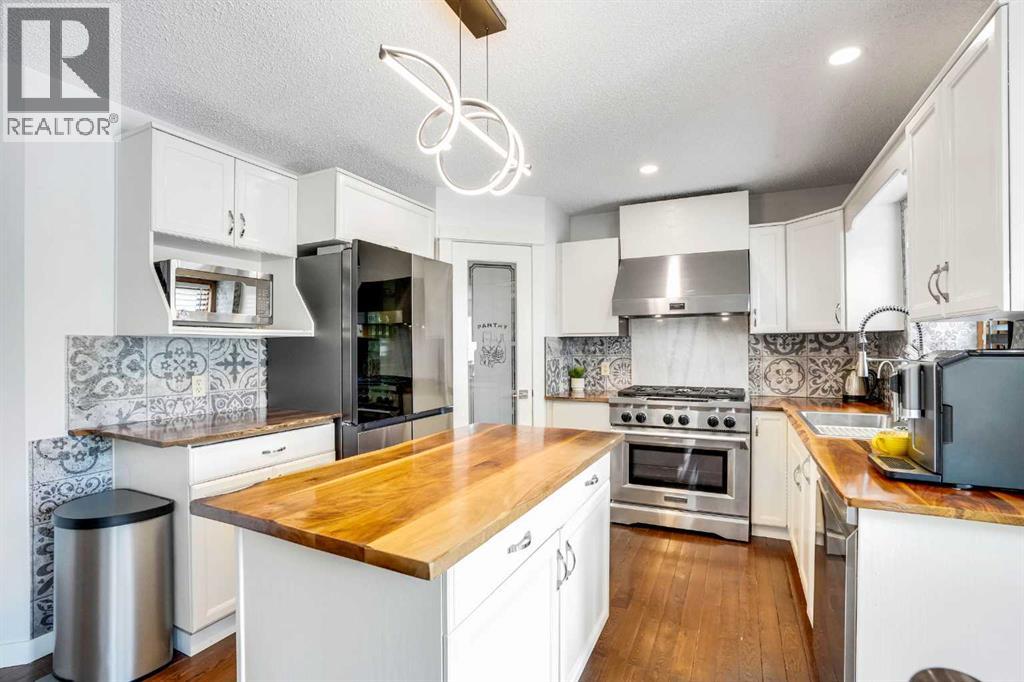 73 Riverview Close Se, Calgary, Alberta  T2C 4C5 - Photo 7 - A2288288