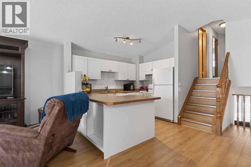 173 Martin Crossing Crescent NE, Calgary, Alberta  T3J 3T1 - Photo 11 - A2296291