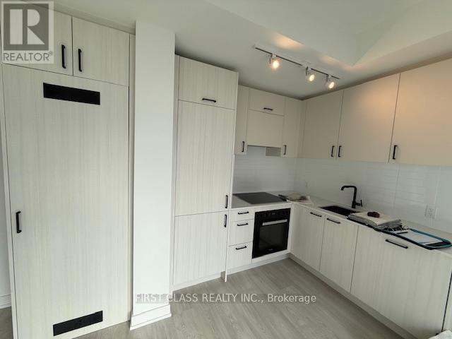 2604 - 1 Quarrington Lane, Toronto (Banbury-Don Mills), Ontario  M3C 0S4 - Photo 8 - C12925388