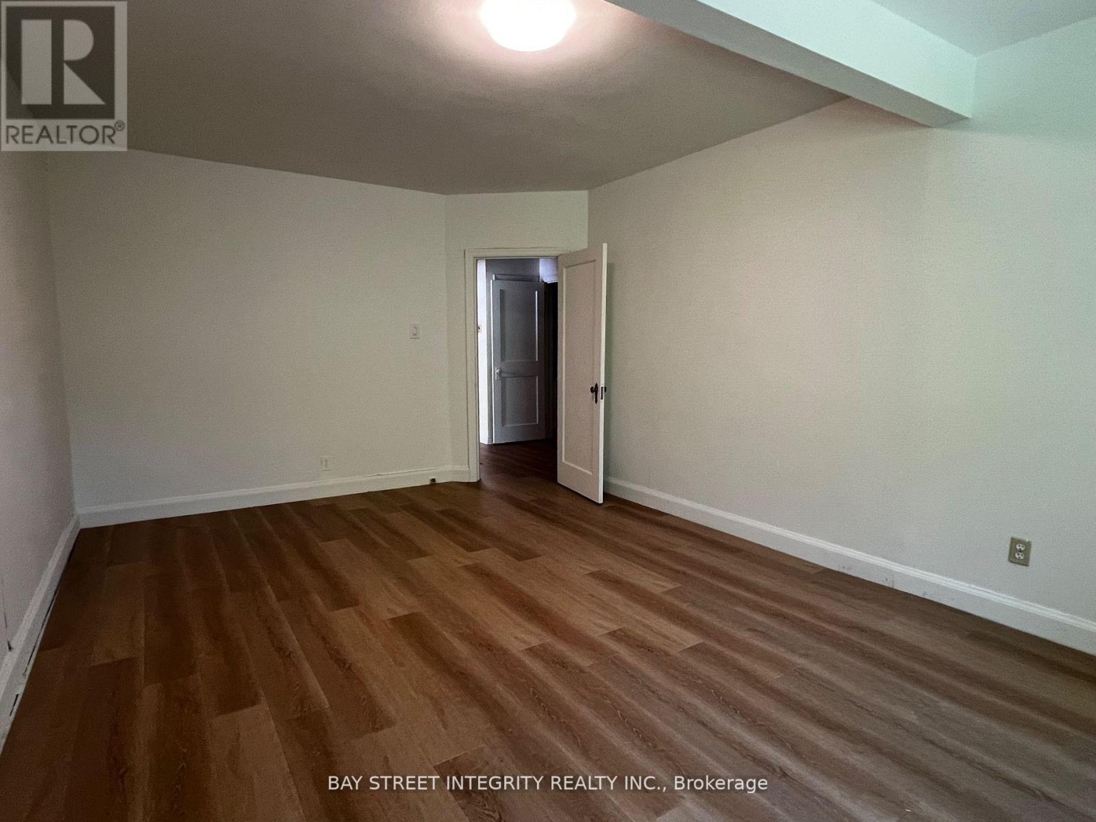 204 Greenfield Avenue, Toronto (Willowdale East), Ontario  M2N 3E3 - Photo 5 - C12925408