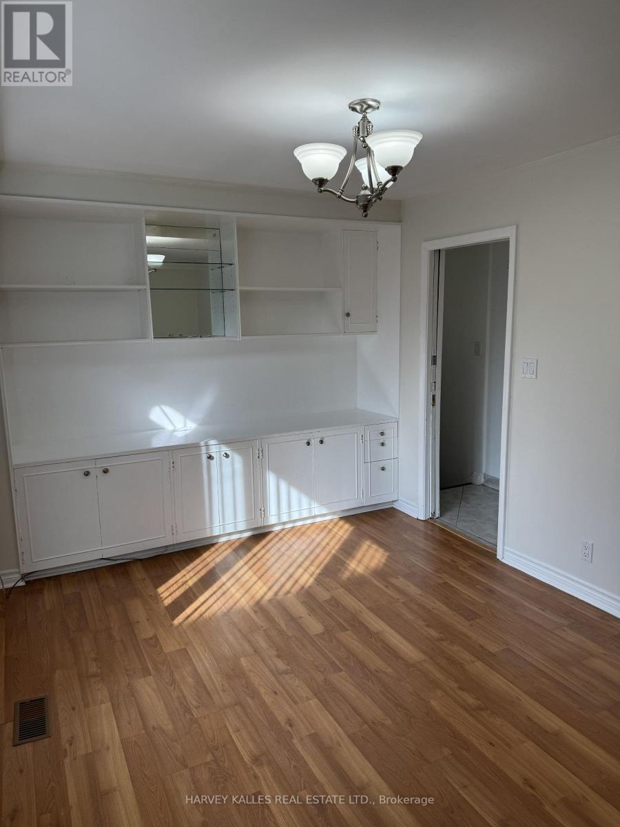 258 Maxwell Street, Toronto, Ontario  M3R 5B9 - Photo 4 - C12925438