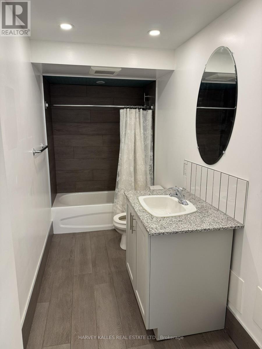 258 Maxwell Street, Toronto, Ontario  M3R 5B9 - Photo 7 - C12925438