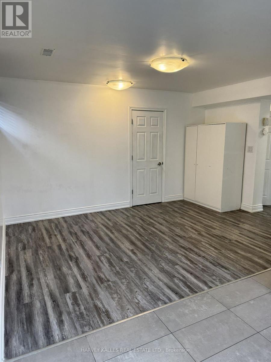 258 Maxwell Street, Toronto, Ontario  M3R 5B9 - Photo 9 - C12925438