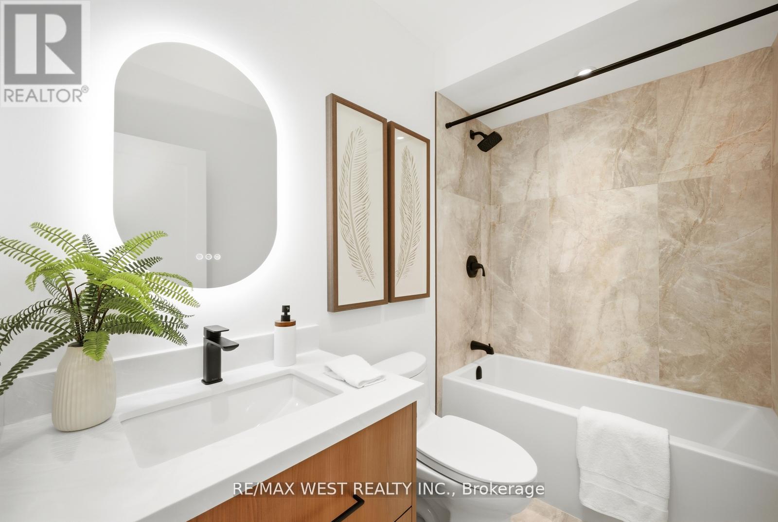 390 St Clarens Avenue, Toronto, Ontario M6H 3W3 - Photo 35 - C12925494