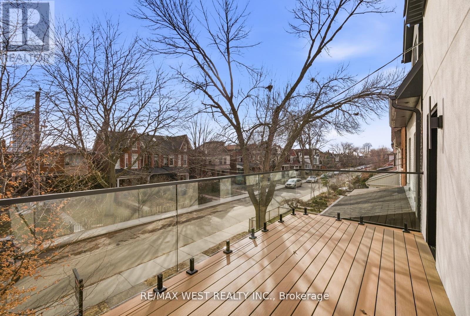 390 St Clarens Avenue, Toronto, Ontario M6H 3W3 - Photo 40 - C12925494