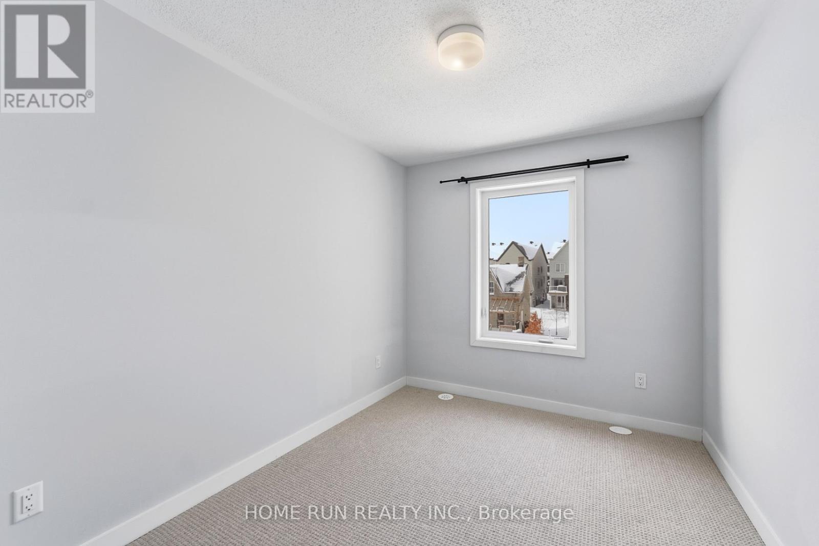 752 Kinstead Private, Ottawa, Ontario  K2S 3B3 - Photo 39 - X12925476