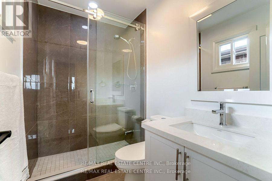 550 Meadows Boulevard, Mississauga, Ontario  L4Z 1G6 - Photo 22 - W12691448
