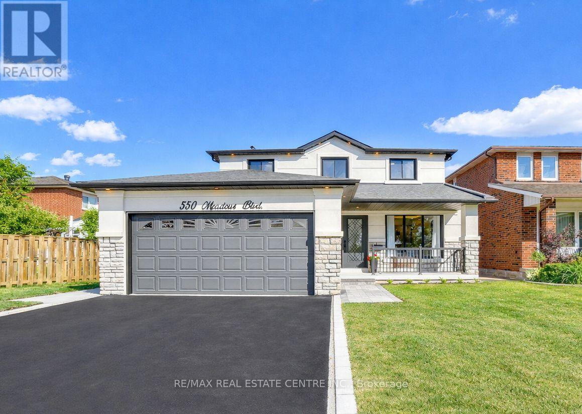 550 Meadows Boulevard, Mississauga, Ontario  L4Z 1G6 - Photo 1 - W12691448