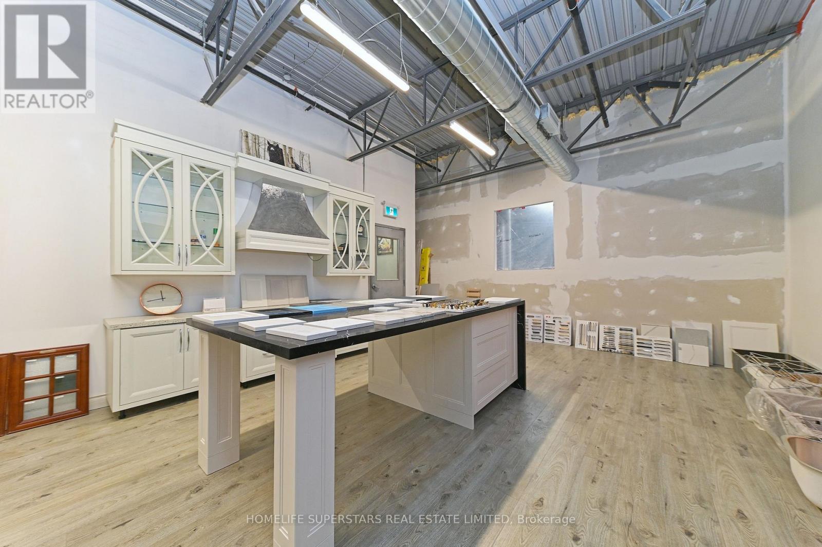 25 - 760 Laurentian Drive, Burlington, Ontario  L7N 0A4 - Photo 23 - W12925312