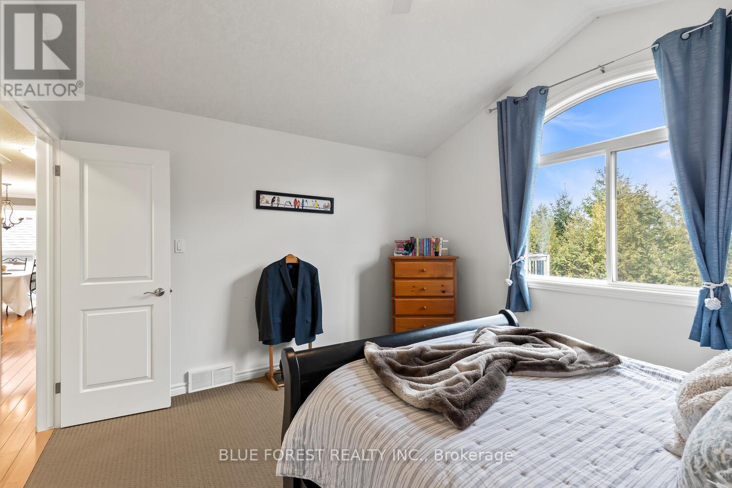 123 Watson Street, Lucan Biddulph, Ontario  N0M 2J0 - Photo 18 - X12925404