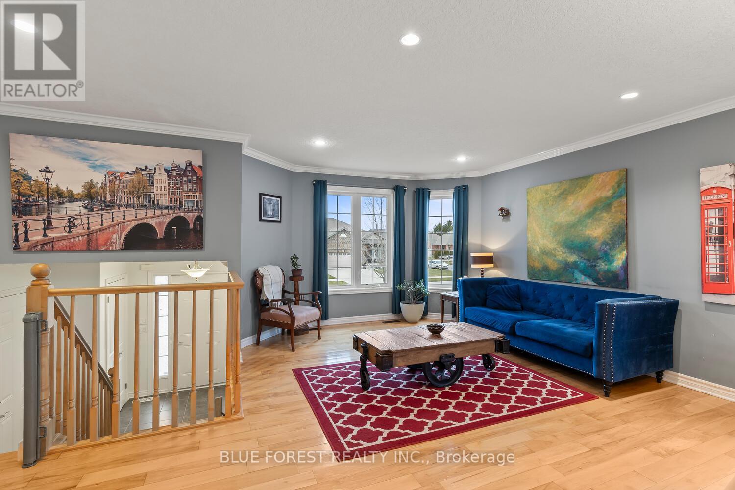 123 Watson Street, Lucan Biddulph, Ontario  N0M 2J0 - Photo 8 - X12925404