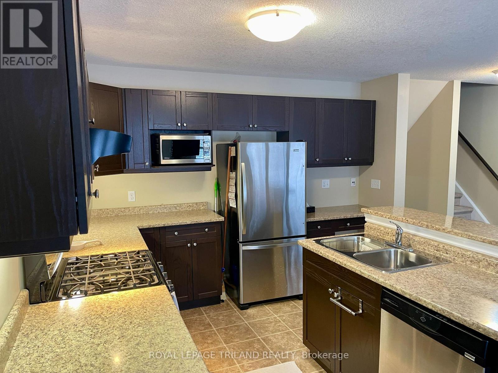 96 Mcmahen Street, London East, Ontario  N5Y 0A2 - Photo 5 - X12925498