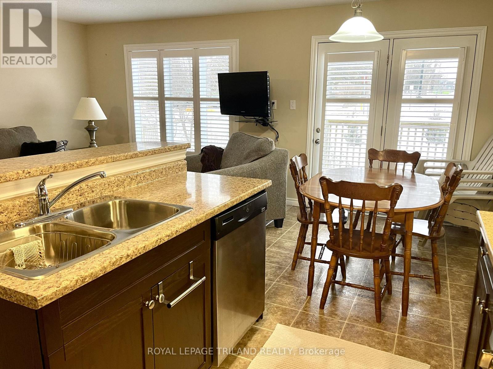 96 Mcmahen Street, London East, Ontario  N5Y 0A2 - Photo 7 - X12925498