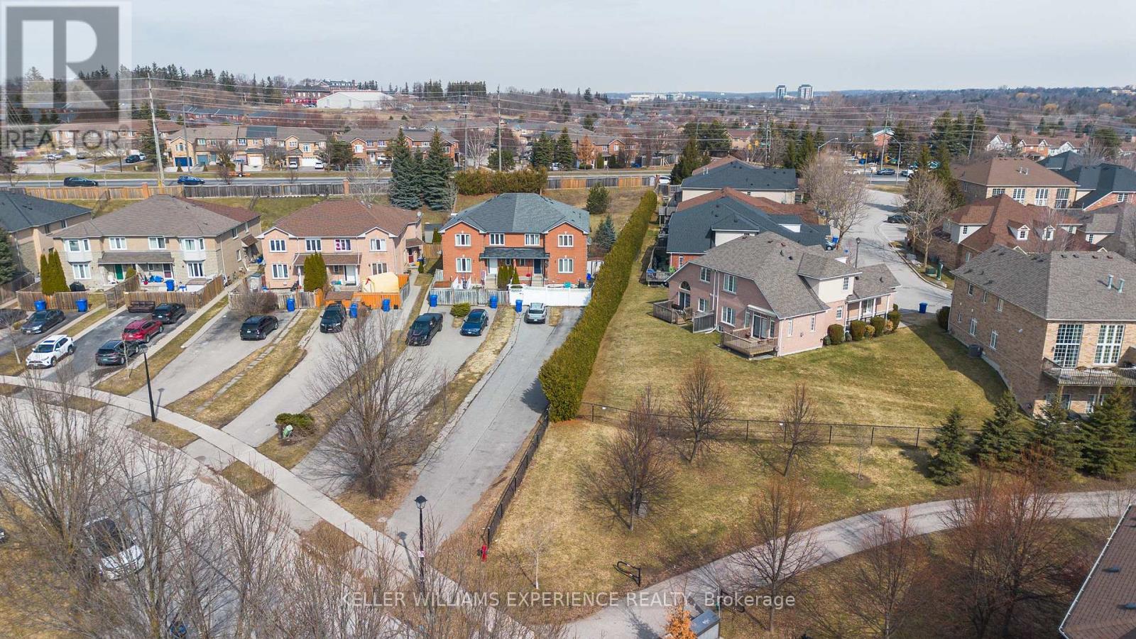 599 Walpole Crescent, Newmarket (Stonehaven-Wyndham), Ontario  L3X 2B5 - Photo 29 - N12925378