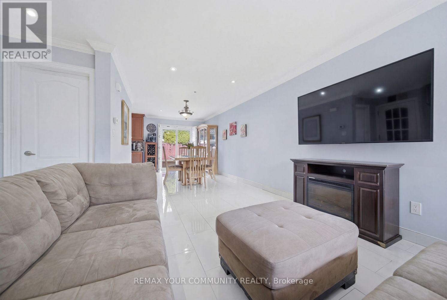 130 Andrea Lane, Vaughan, Ontario  L4L 1E7 - Photo 13 - N12925446