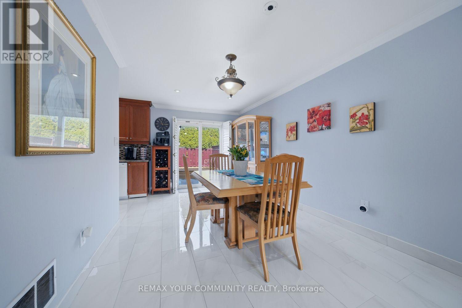 130 Andrea Lane, Vaughan, Ontario  L4L 1E7 - Photo 14 - N12925446