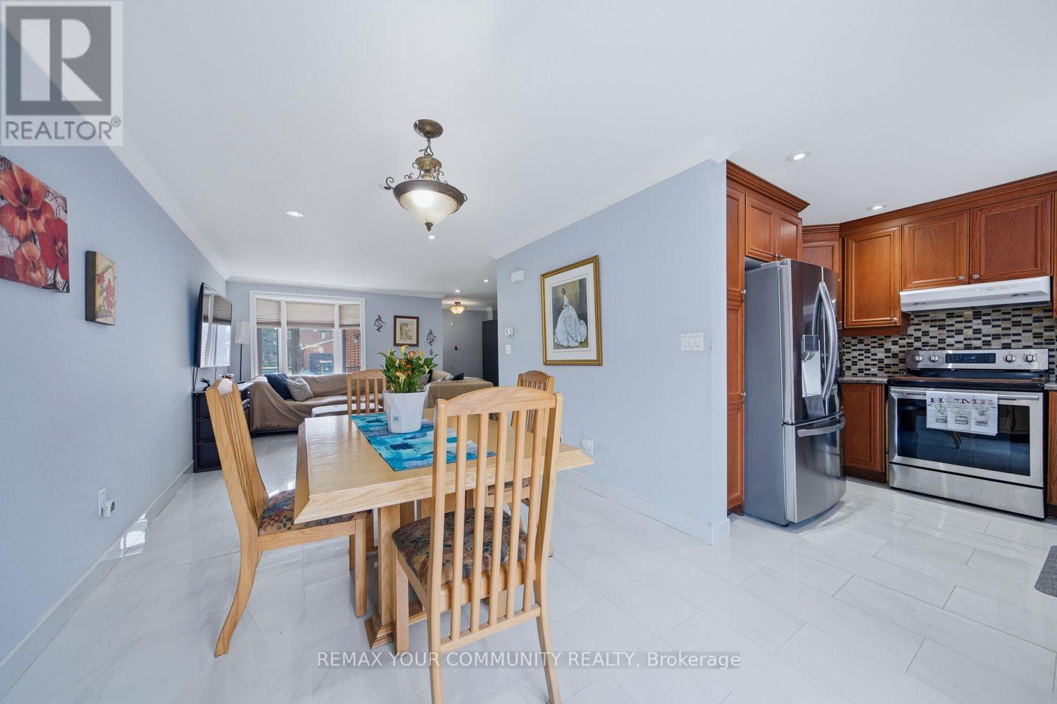 130 Andrea Lane, Vaughan, Ontario  L4L 1E7 - Photo 18 - N12925446