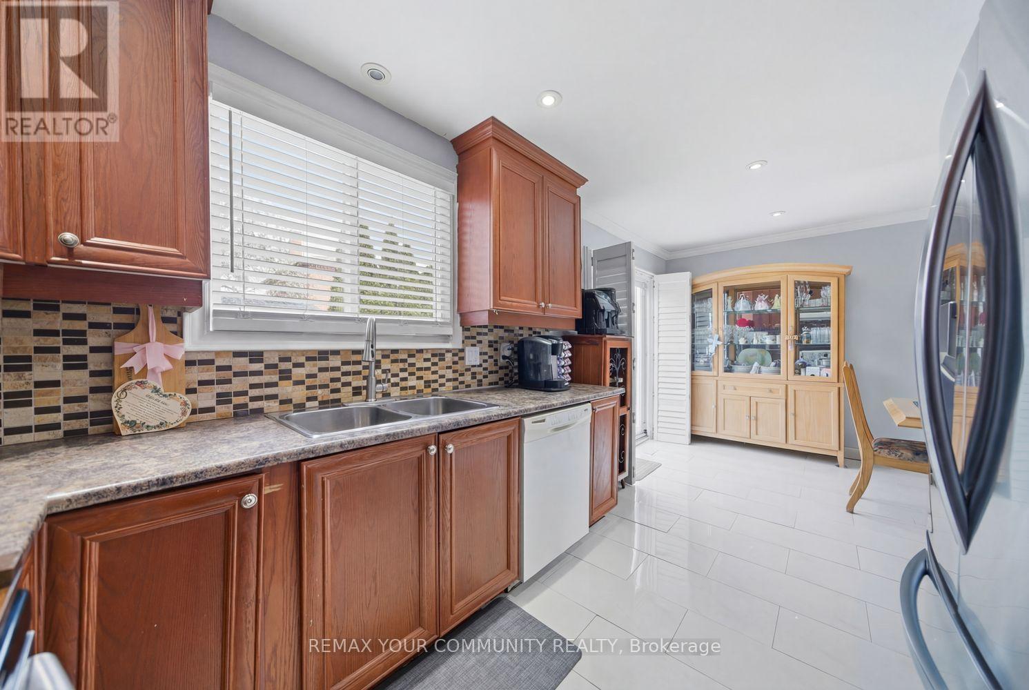 130 Andrea Lane, Vaughan, Ontario  L4L 1E7 - Photo 22 - N12925446