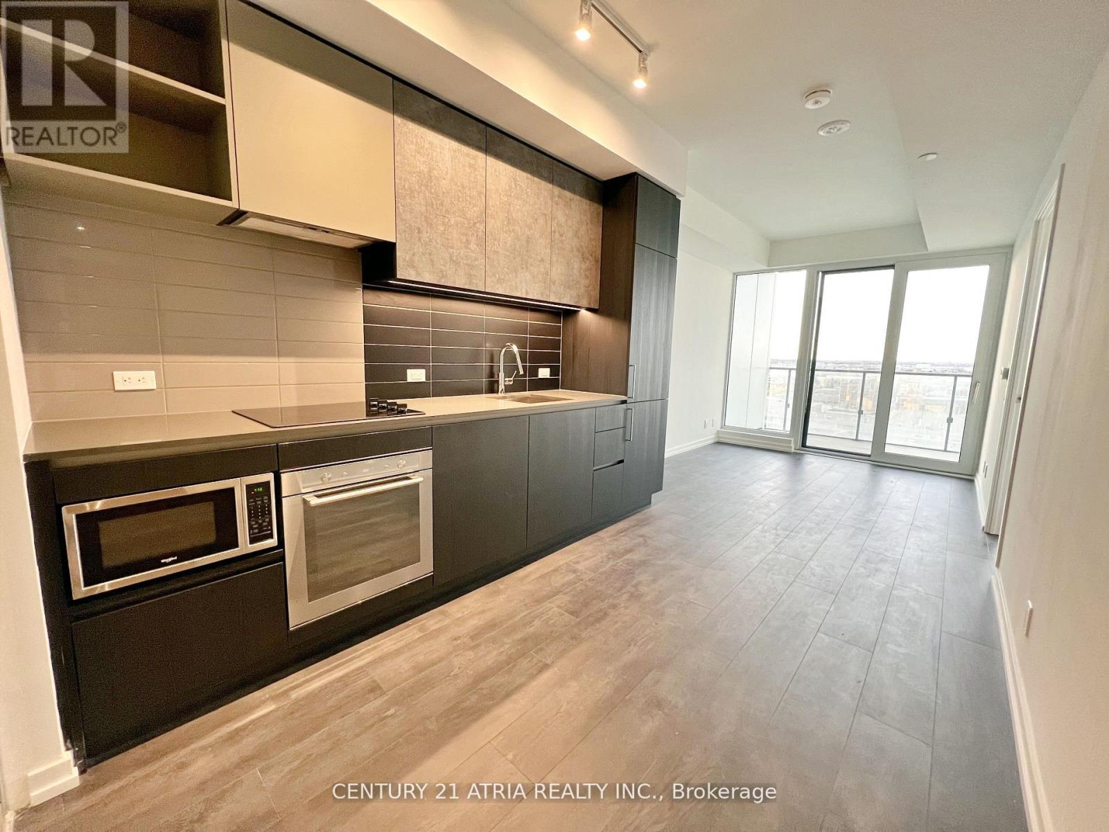 1008 - 7890 Jane Street, Vaughan (Vaughan Corporate Centre), Ontario  L4K 0K9 - Photo 2 - N12925448