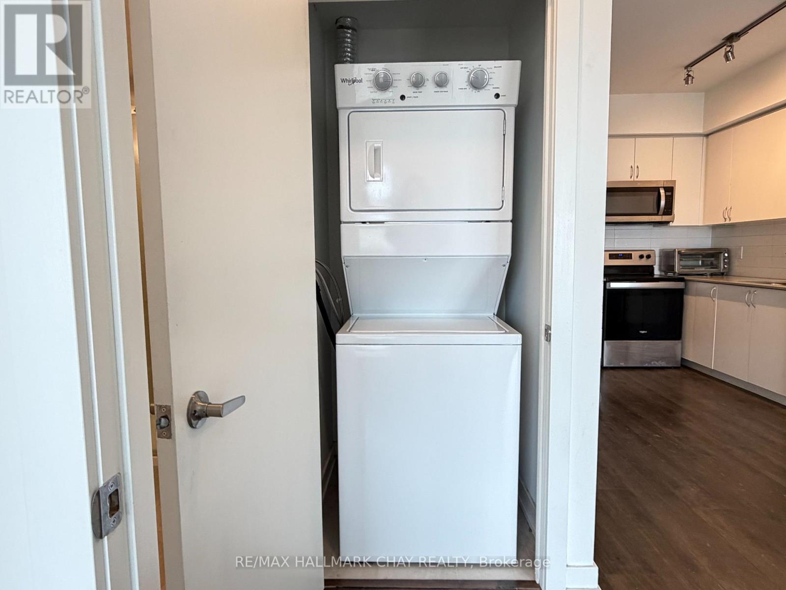 912 - 56 Lakeside Terrace, Barrie, Ontario  L4M 0L4 - Photo 9 - S12925470