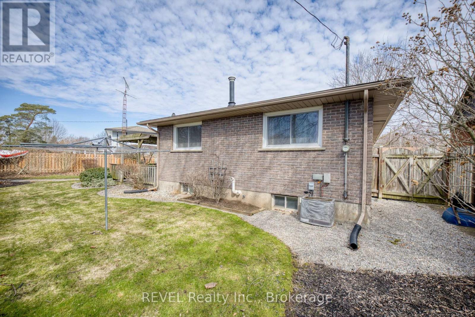 95 Loyalist Drive, Welland, Ontario  L3C 2X9 - Photo 38 - X12925456