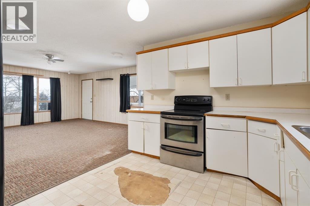 213 Red Wing Crescent, Tillicum Beach, Alberta  T4V 3M9 - Photo 15 - A2293425