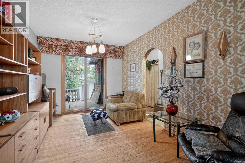 4911 Vanguard Road Nw, Calgary, Alberta  T3A 0R5 - Photo 10 - A2292340